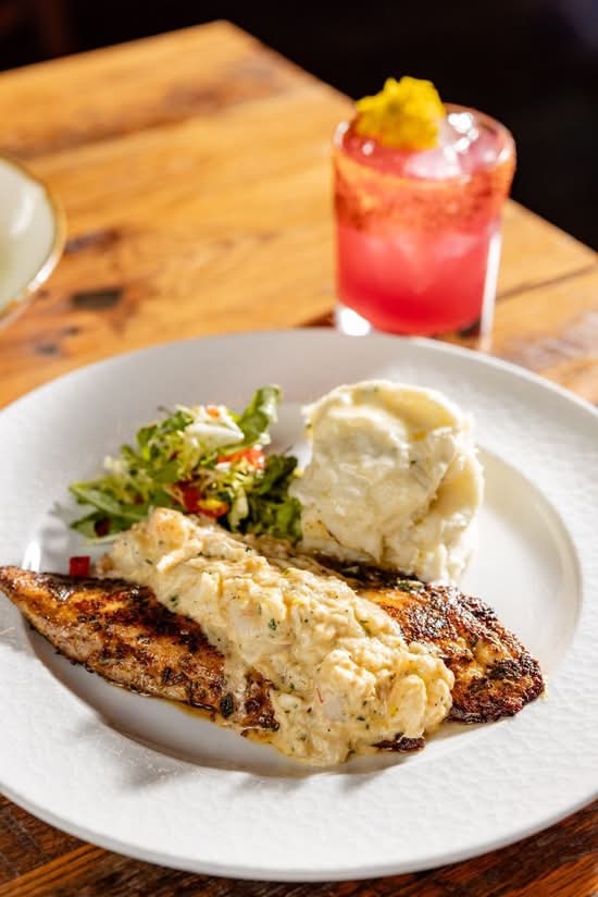 The Ranch at Las Colinas signature dishes Farmhouse Bowl
Chicken Club
Low & Slow Chicken